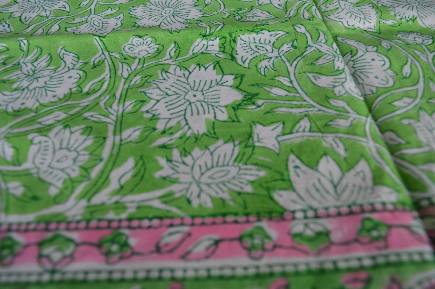 Indian Hand Block Traditional Printed Tablecloth Handmade Cotton Floral 6 Seater Tabletop Decorative for Dinning Table 60 * 90 Inches with Nepkins