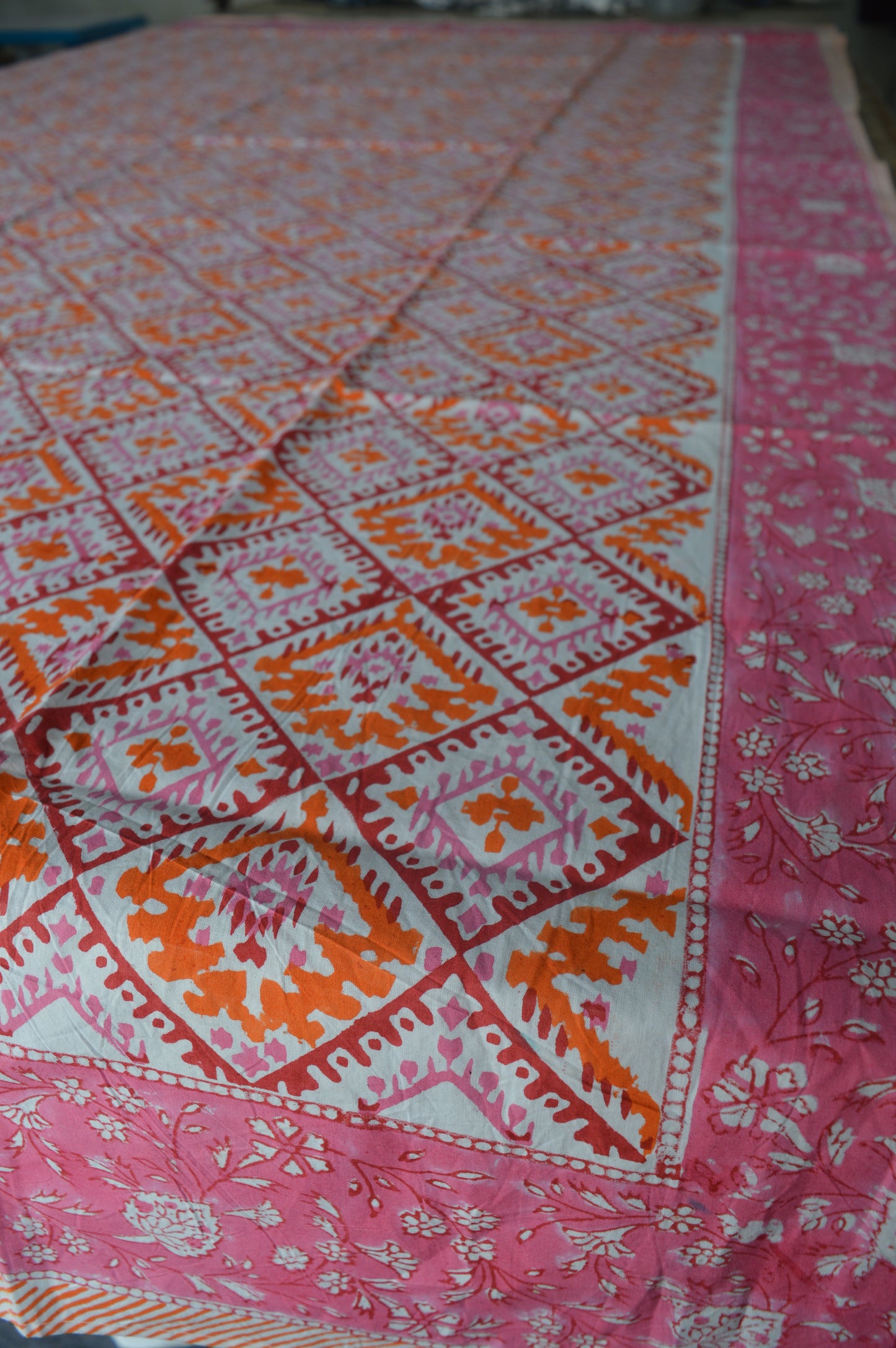 Indian Hand Block Traditional Printed Tablecloth Handmade Cotton Floral 6 Seater Tabletop Decorative for Dinning Table 60 * 90 Inches with Nepkins