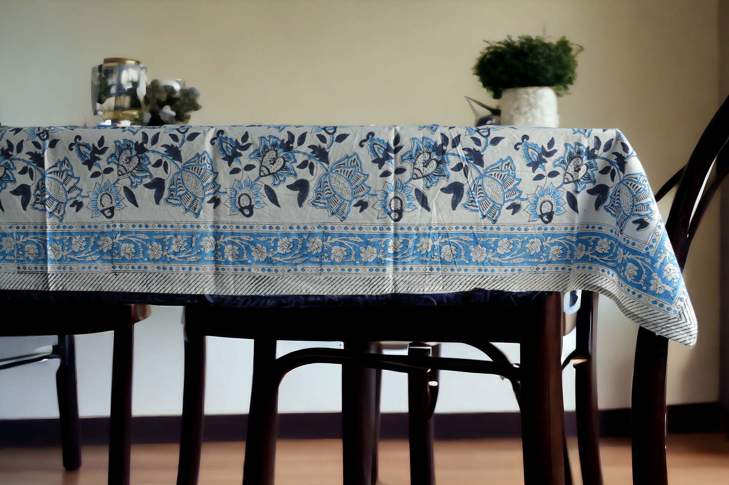 Indian Hand Block Traditional Printed Tablecloth Handmade Cotton Floral 6 Seater Tabletop Decorative for Dinning Table 60 * 90 Inches with Nepkins