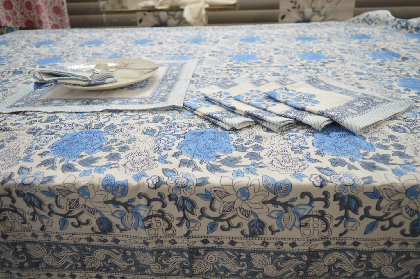 Indian Hand Block Traditional Printed Tablecloth Handmade Cotton Floral 6 Seater Tabletop Decorative for Dinning Table 60 * 90 Inches with Nepkins