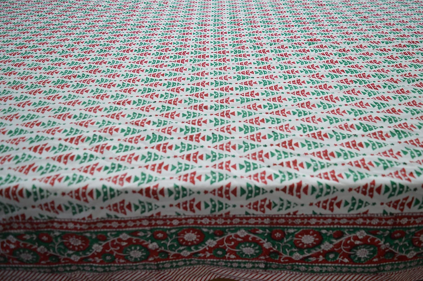 Indian Hand Block Traditional Printed Tablecloth Handmade Cotton Floral 6 Seater Tabletop Decorative for Dinning Table 60 * 90 Inches with Nepkins